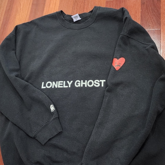 Lonely Ghost Heart On My Sleeve Crewneck Sweatshirt | Black | XXXL - Picture 8 of 8